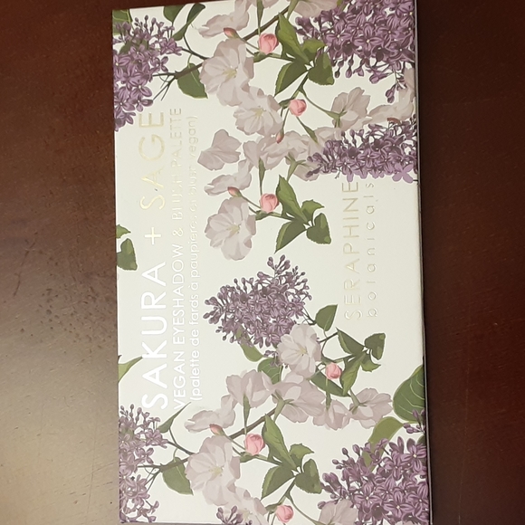 Sakura + sage vegan eyeshadow and blush palette never used - Picture 4 of 5